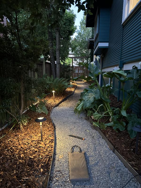 Harbor Breeze 90-Lumen 1.5-Watt Bronze Low Voltage Hardwired