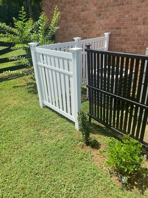 Enclo Privacy Screens EC18016 4ft H X 3.6ft W X 4ft L Hartford White Vinyl Outdoor Privacy Screen, No-Dig, A/C Unit Hider (3-Fence Panels) EC18016 - The Home Depot