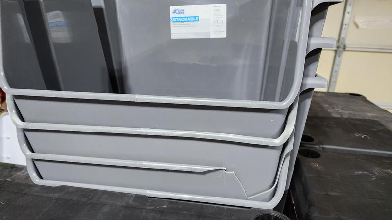 C614l Stackable Blue Plastic Storage Boxes With Lids / Cover 670 * 490 *  390 Mm