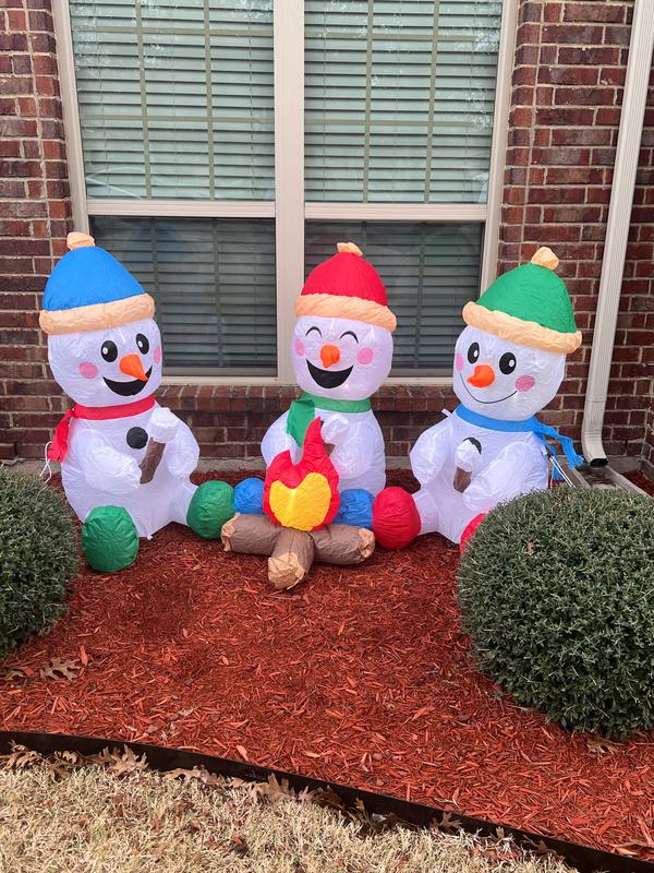 Joyfy 6-ft Lighted Christmas Inflatable in the Christmas Inflatables ...