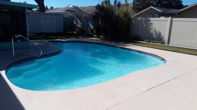 Dyco Paints Pool Deck Tintable Matte Satin Water-based Pool Paint