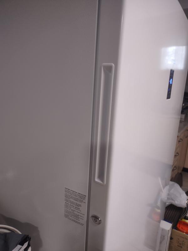 MRU17B2AWW Midea Upright Freezer Canada - Sale! Best Price, Reviews and  Specs - Toronto, Ottawa, Montréal, Vancouver, Calgary