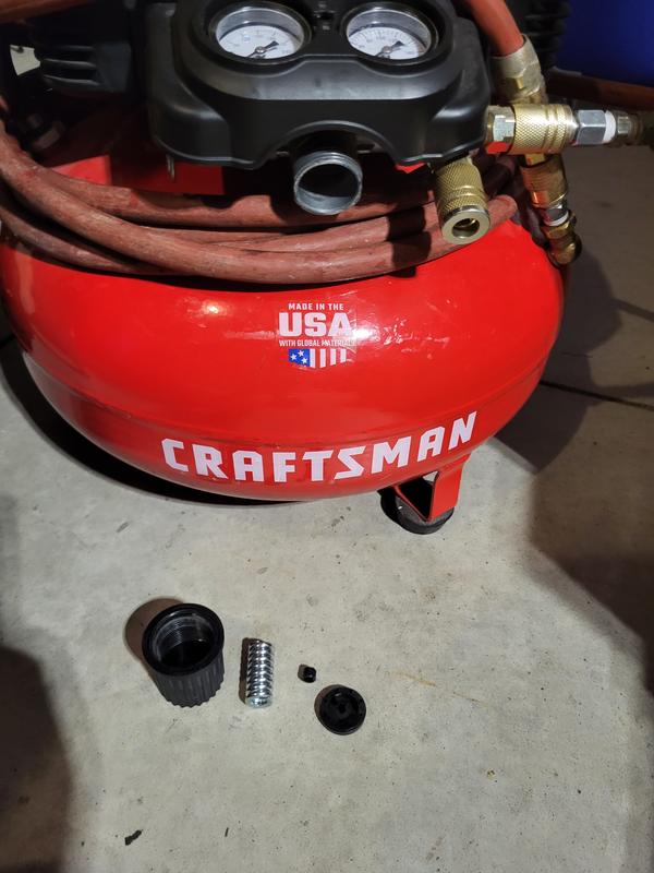 Craftsman Air Compressor, 6 Gallon, Pancake, Oil-Free With 13 Piece Accessory Kit (Cmec6150k)