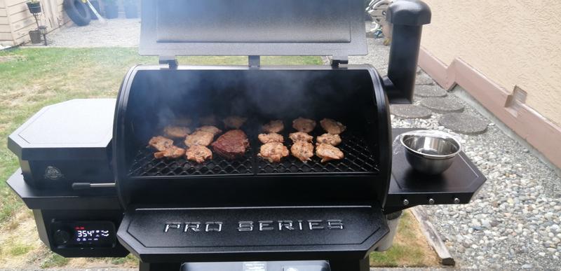 Pit Boss Pro 850-Sq in Hammer Tone Pellet Grill in Gray | PB850PS2