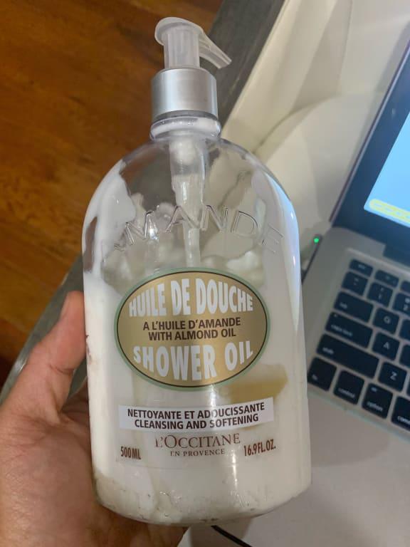 Customer photo for "Beware! Oil turned into thick, lotion like consistency"