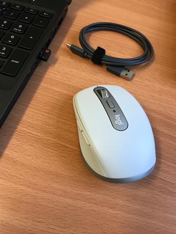 Mouse, charger and bluetooth