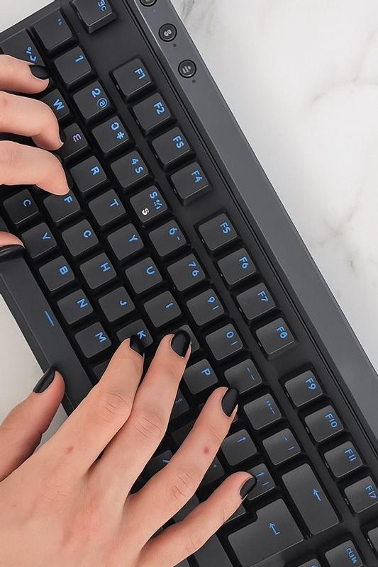 Logitech G515 RAPID TKL Keyboard in Black - 920-013855