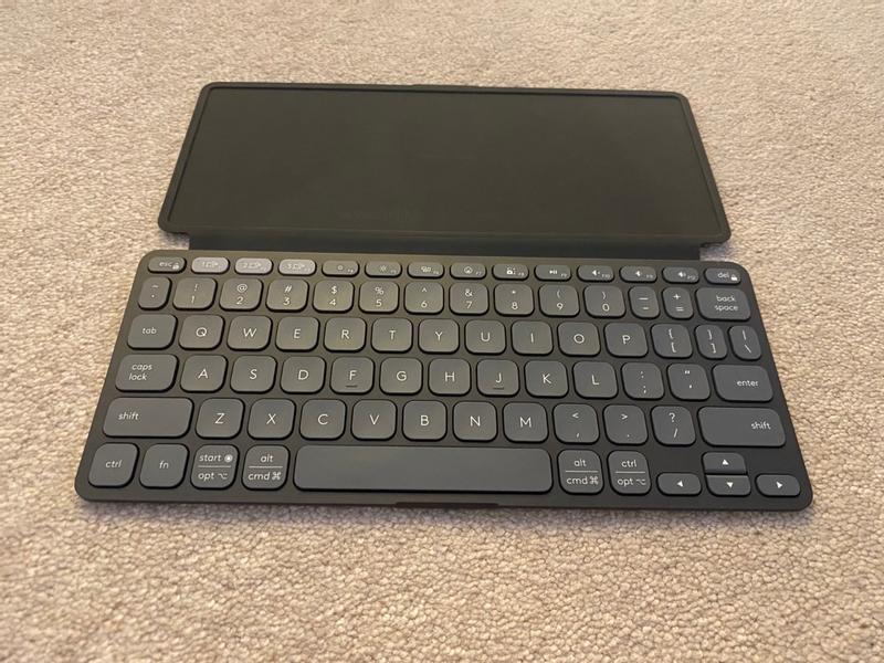 Logitech Keys-To-Go 2 Keyboard for iPad in Graphite - 920-012866