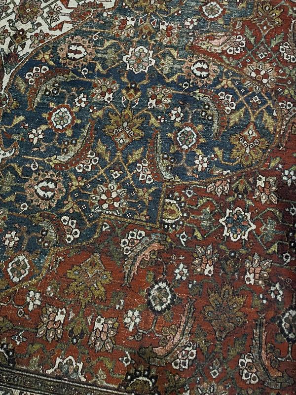 nice colors, love the white contrast with the dark colors