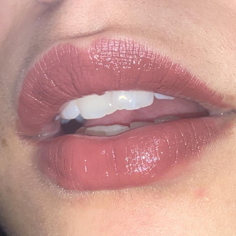 The color is absolutely