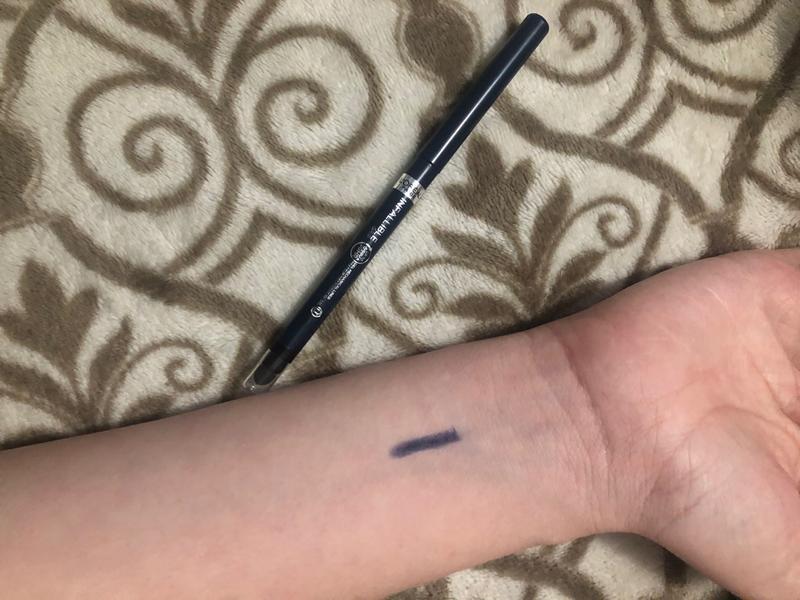 L'Oréal Infallible eyeliner