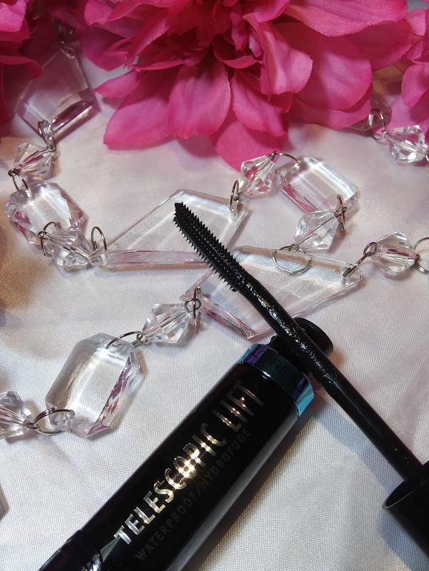 Loreal Telescopic Lift Mascara Spoolie Texture!