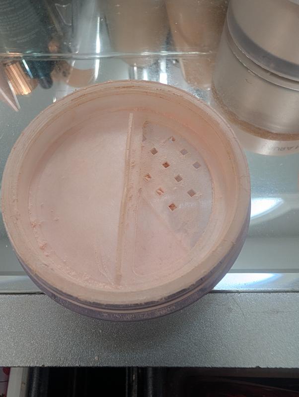 L'Oreal loose powder packaging vs ELF