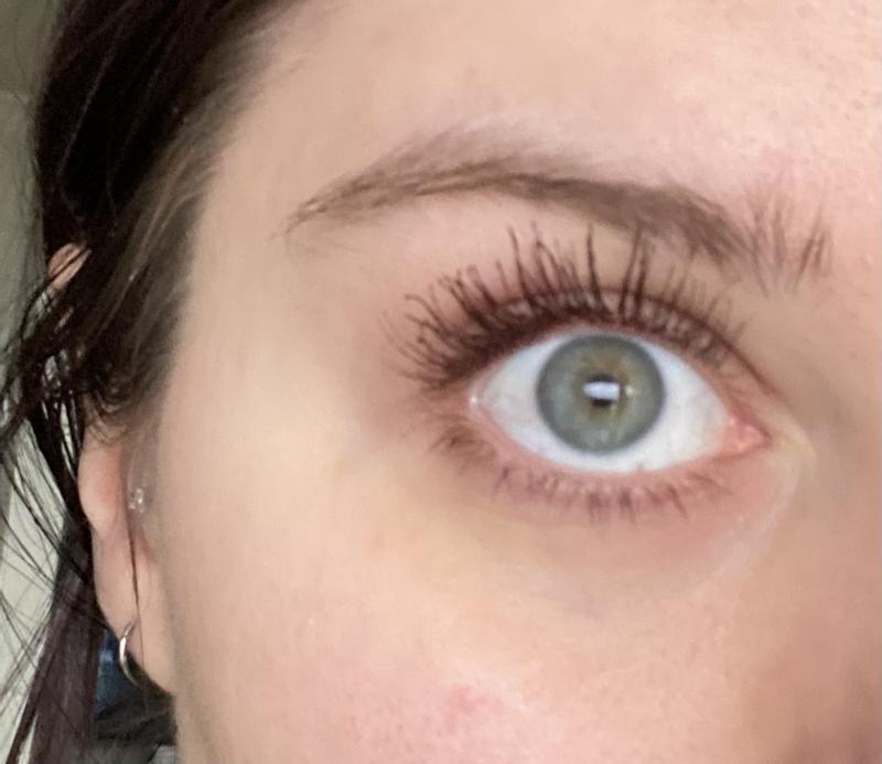 Deep burgundy with a white primer and still no pigment