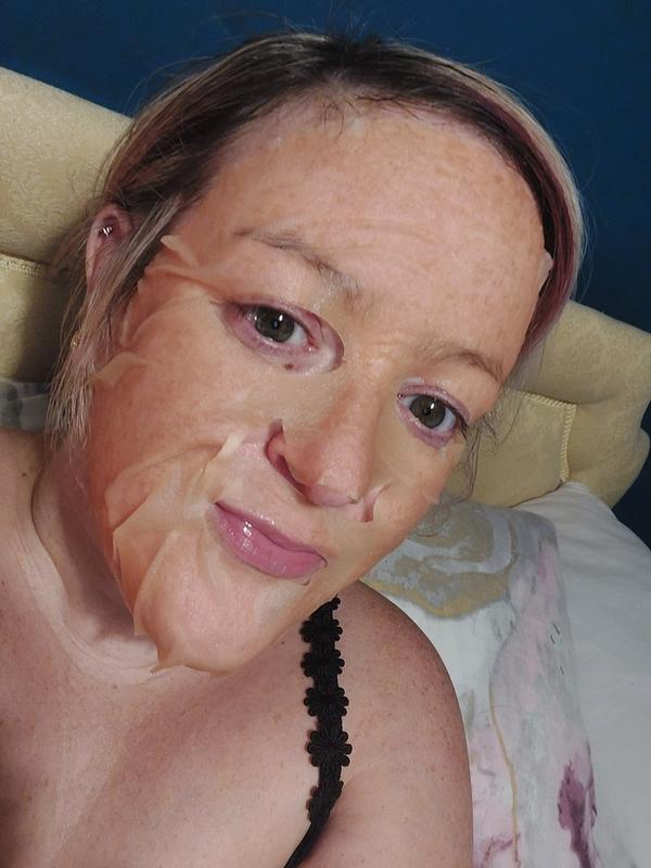 Refreshing face mask.