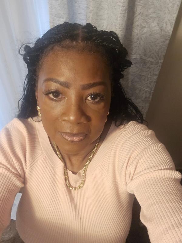 Love,love love thr coverage. This is my new go to foundation and concealer