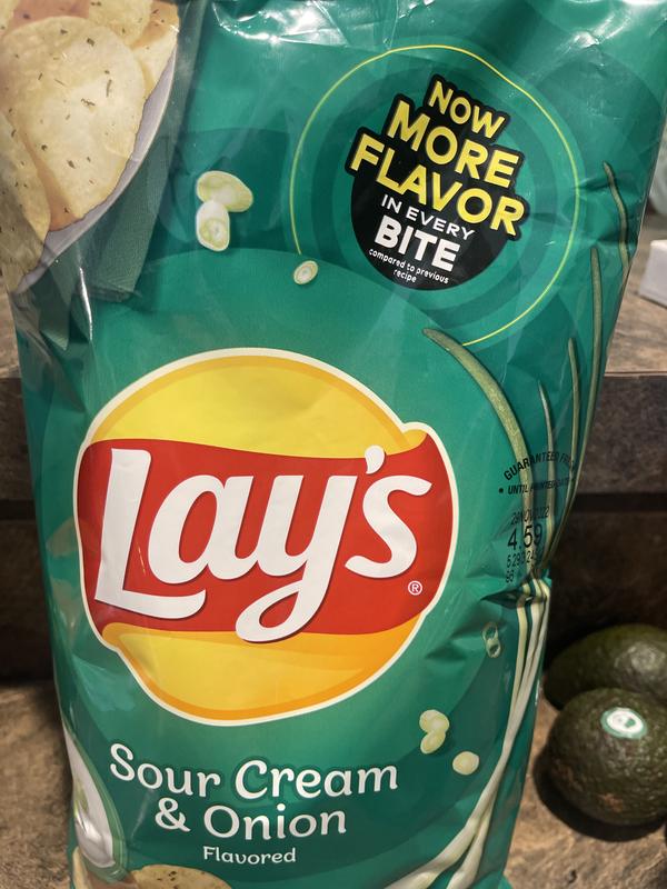 Lay's Potato Chips, Sour Cream & Onion Flavor, 7.75 oz Bag