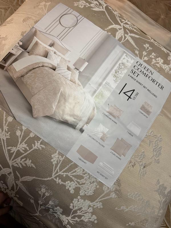 Customer carousel item 6.