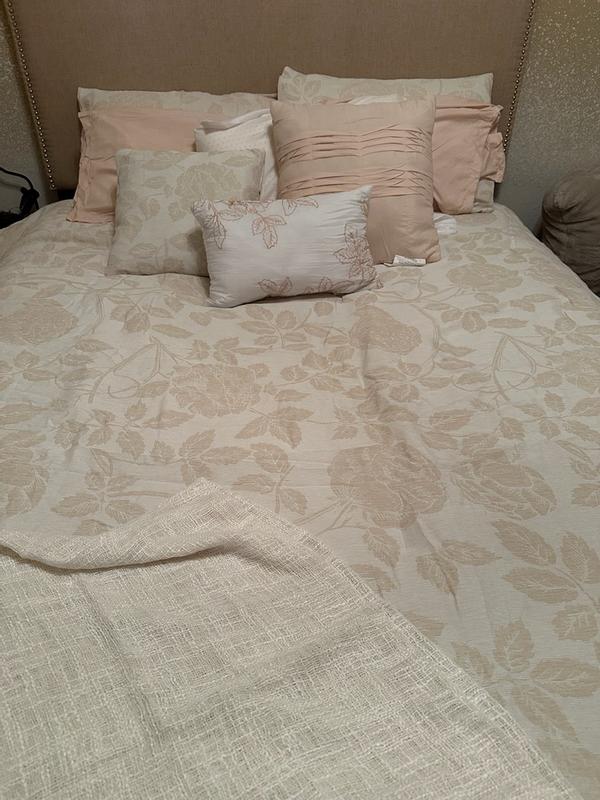 Customer carousel item 3.