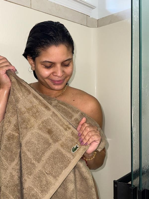 Customer carousel item 6.