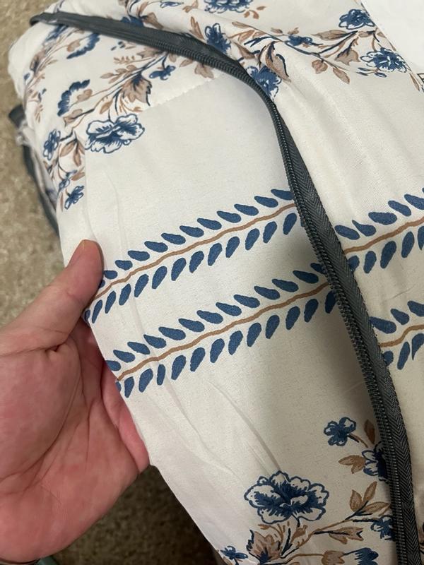 Customer carousel item 3.