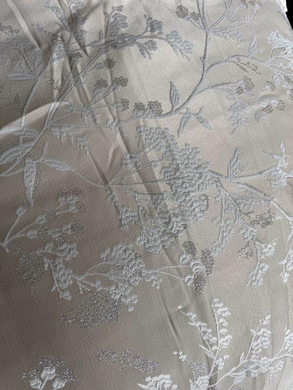 Customer carousel item 8.