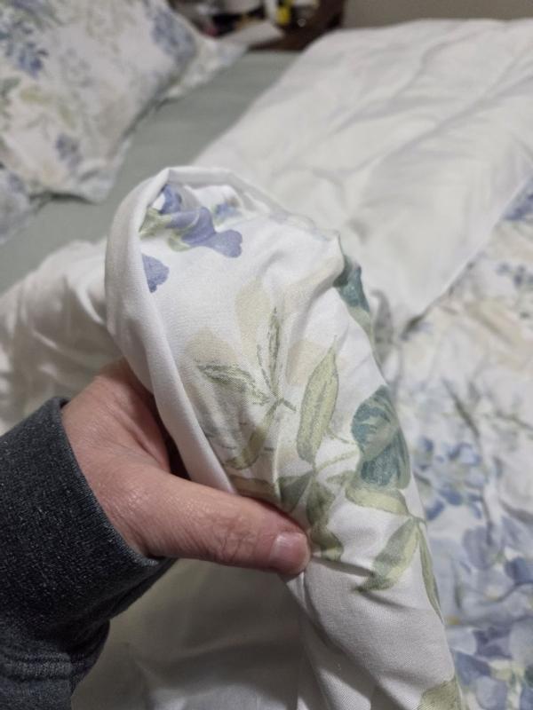 Customer carousel item 6.