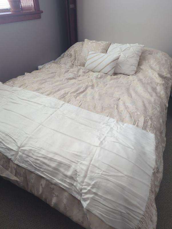 Customer carousel item 10.