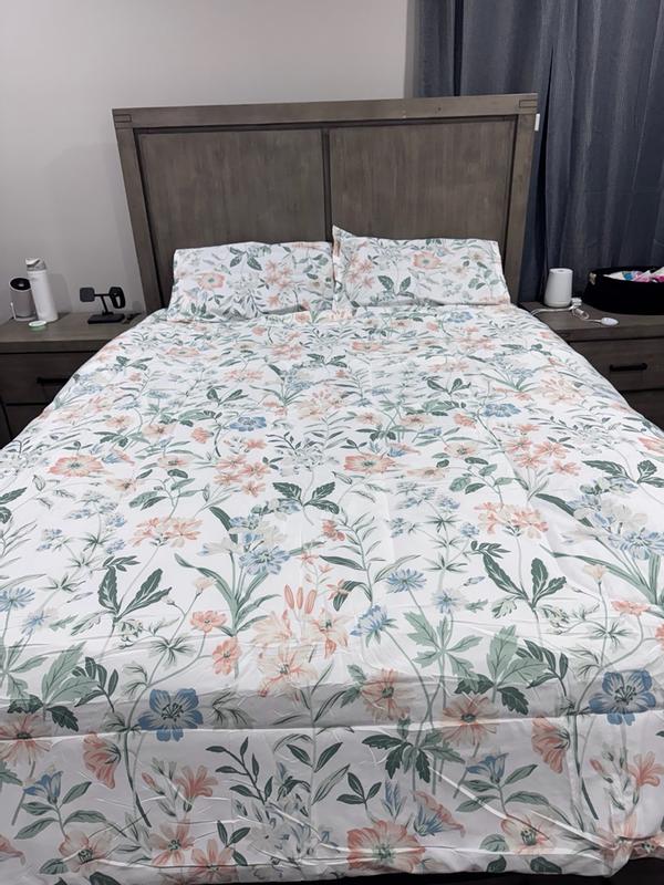 Customer carousel item 4.