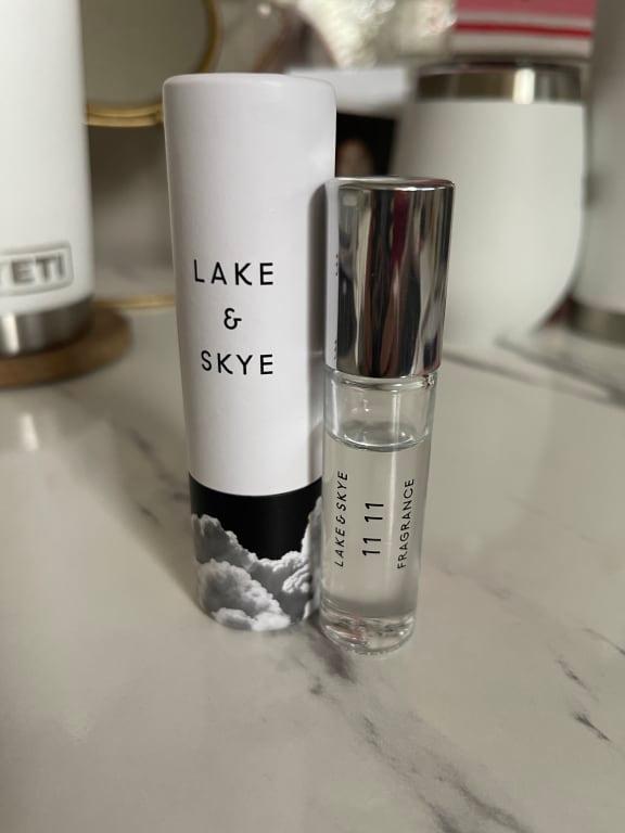 Customer photo for "This rollerball may be my absolute favorite thing!"