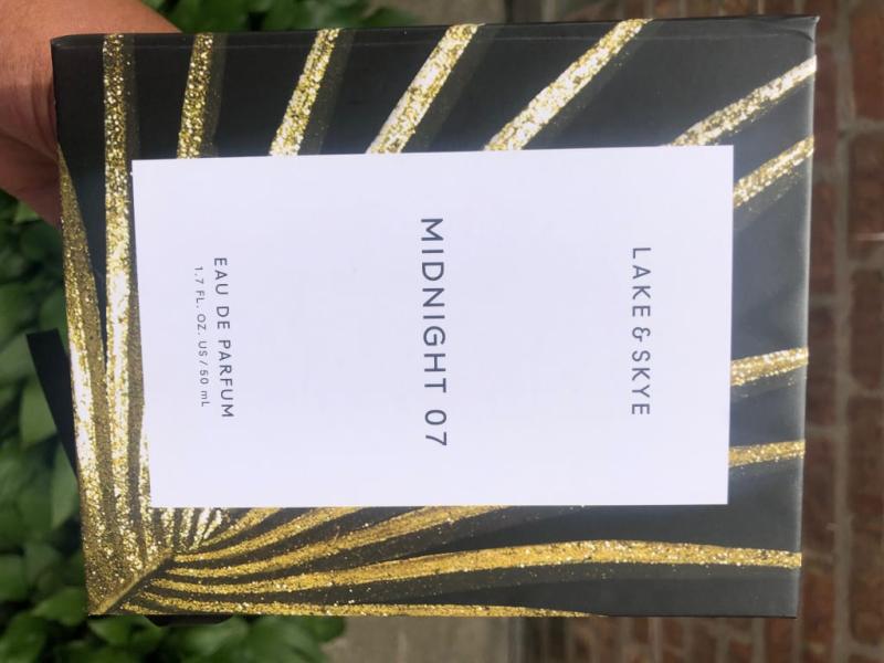 Customer photo for "The Scent of The Summer"
