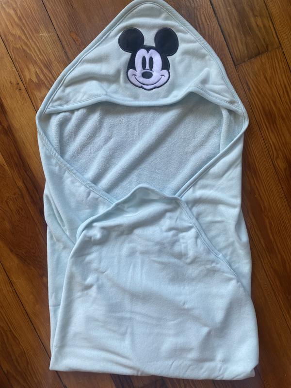 Mickey mouse bath store towel for toddlers