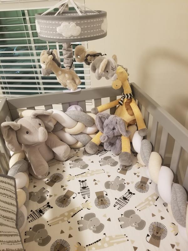 Mini crib 2024 elephant bedding