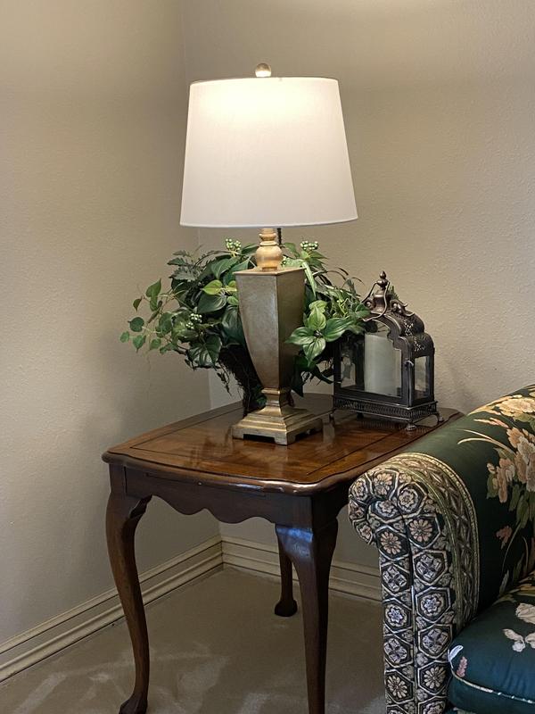 Customer carousel item 1.