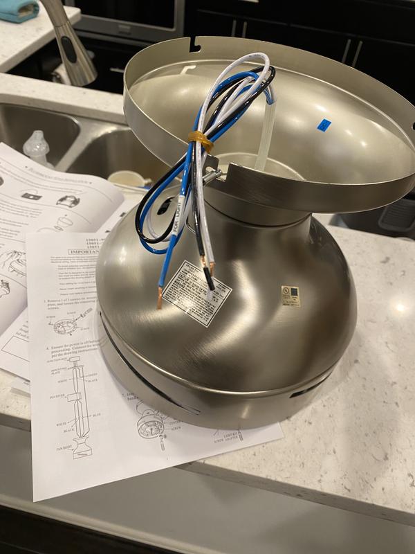 Missing green cable to connect to ground.