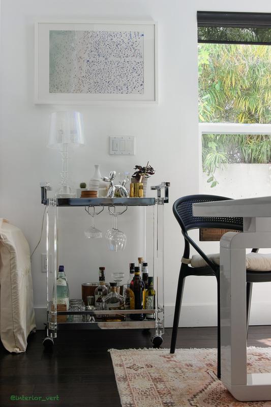 Gorgeous clear table lamp