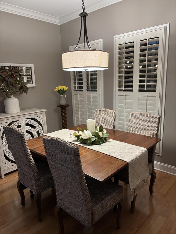 Hard to tell if black or bronze.. Matches nicely.