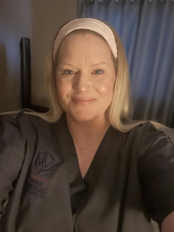 Make up applies flawless after using this incredible serum, thank you Lancôme!