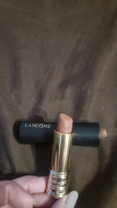 It has very pretty colors