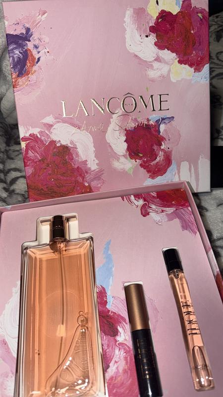 Customer carousel item 4.