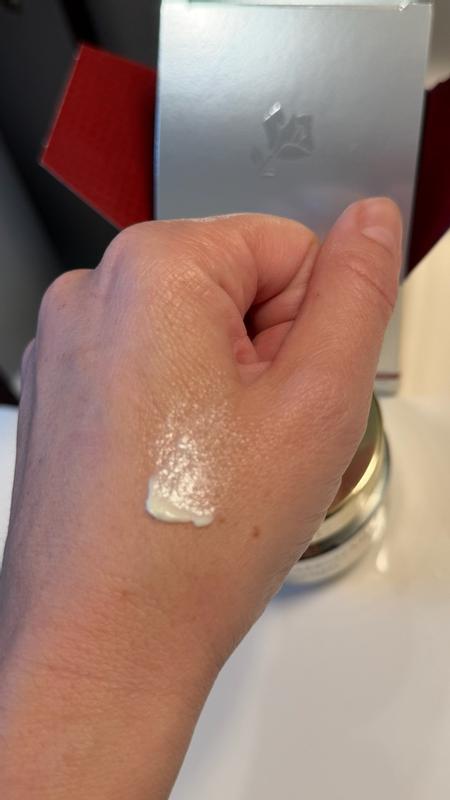 Review Thumbnail Image 4 384083359