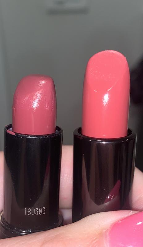left is my previous lipstick, right is the one i just received! SAME SHADE APPARENTLY