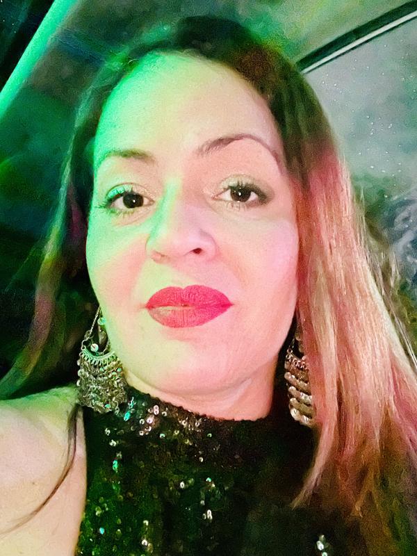 Customer carousel item 3.