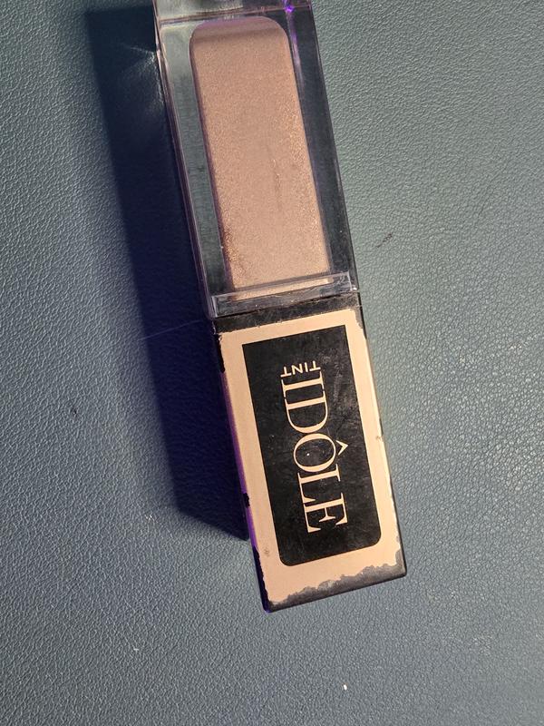 Flaking on applicator