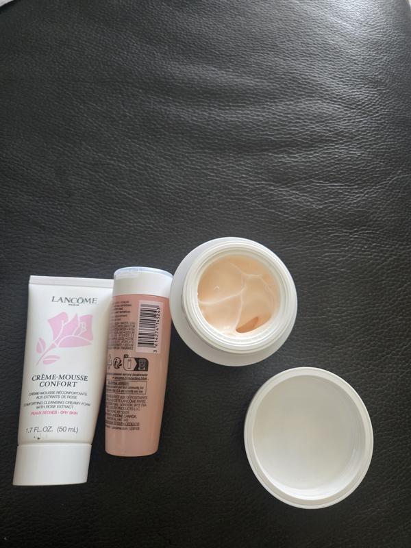 Customer carousel item 6.