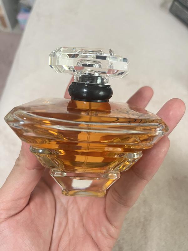 Customer photo for "This’s amazing scents. Last long"