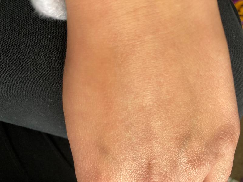 Shimmer/ instantly plumps/ currents dry skin