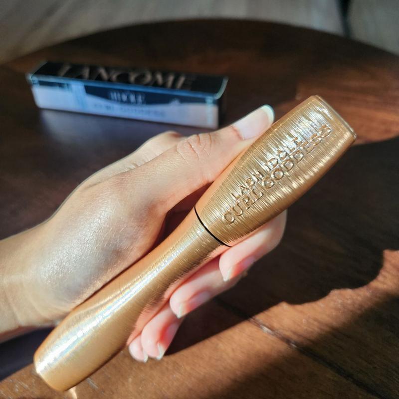 Customer carousel item 5.