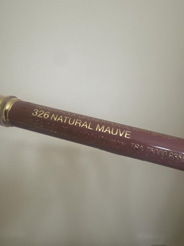 Customer photo for "Best Lip Liner Ever!!"