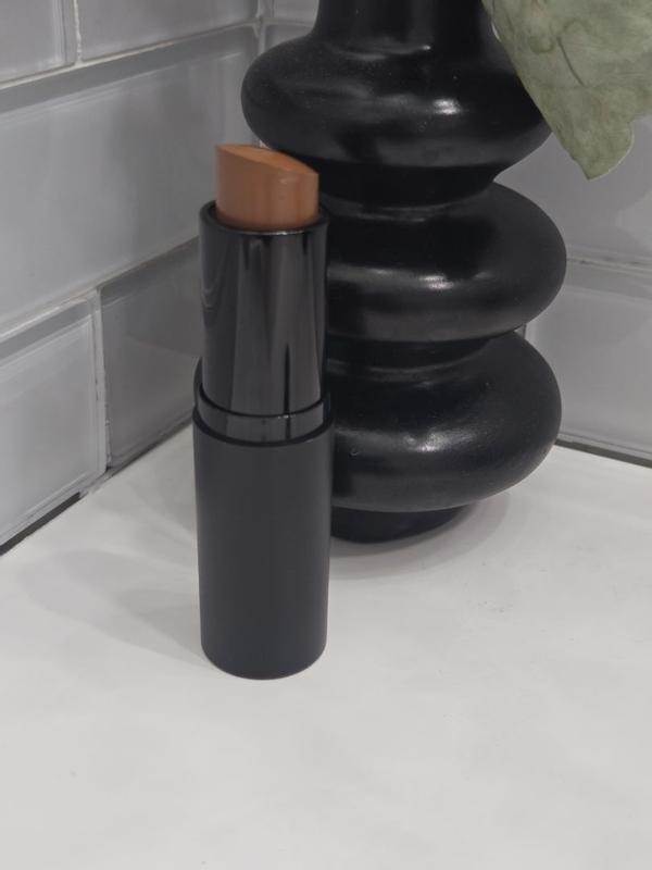 Customer photo for "Nice light to medium coverage"